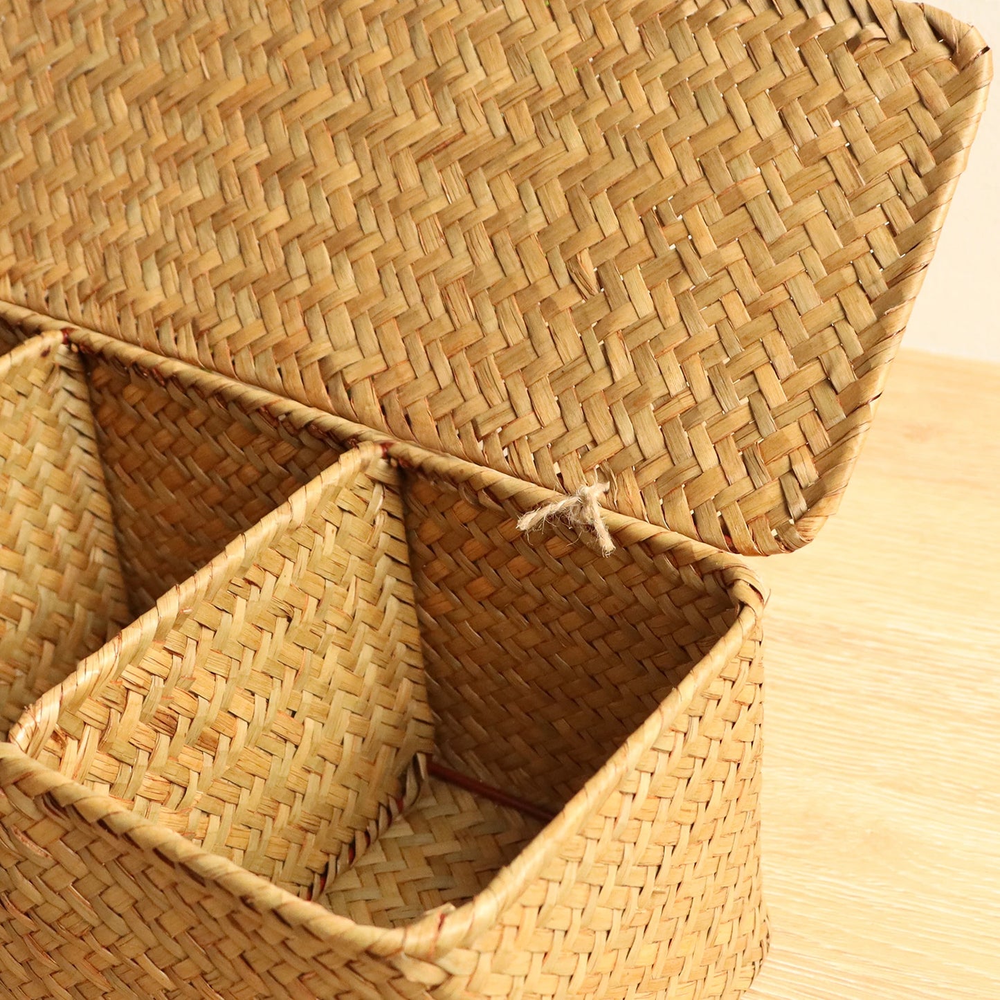 Hand Woven Storage Baskets With Lid Dust Clothing Storage-Box Rectangular Wardrobe Container Sundries Organizer 3 Grids